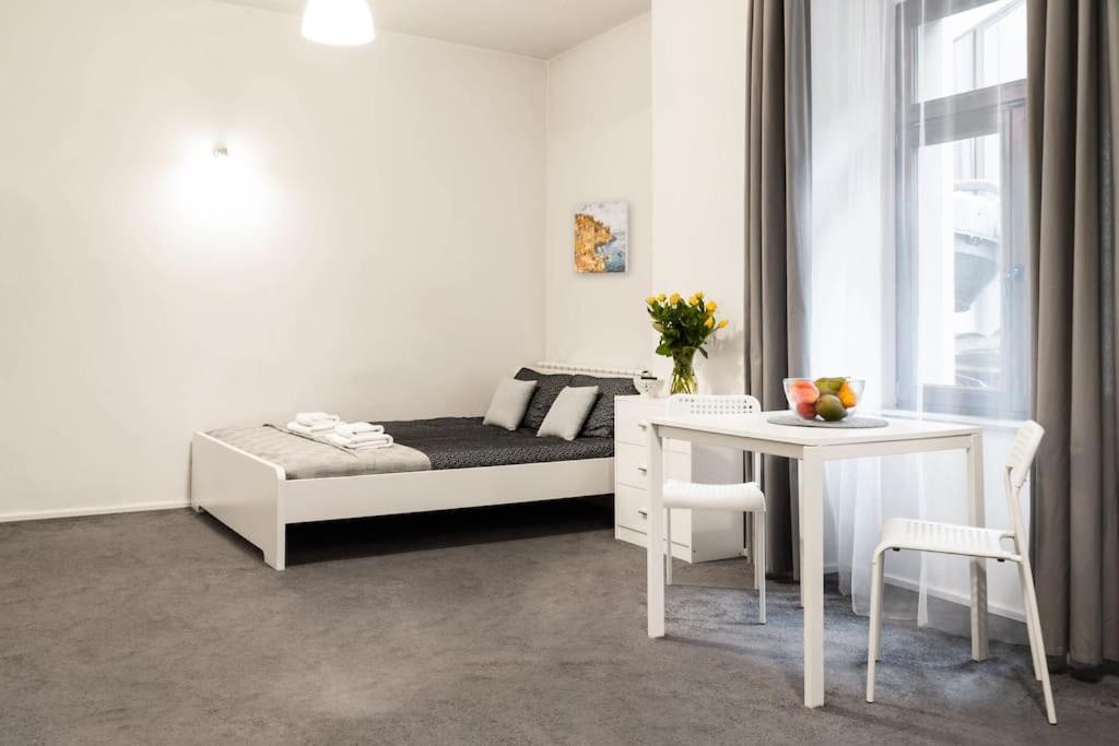 Studio Sunny Flat Krakow Apartment Екстериор снимка